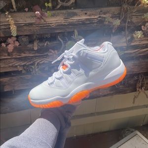 womens jordan retro 11 low